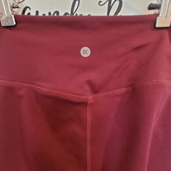 Kora Athletic Workout Leggings‎ Maroon Women's Size  Small - Picture 5 of 13